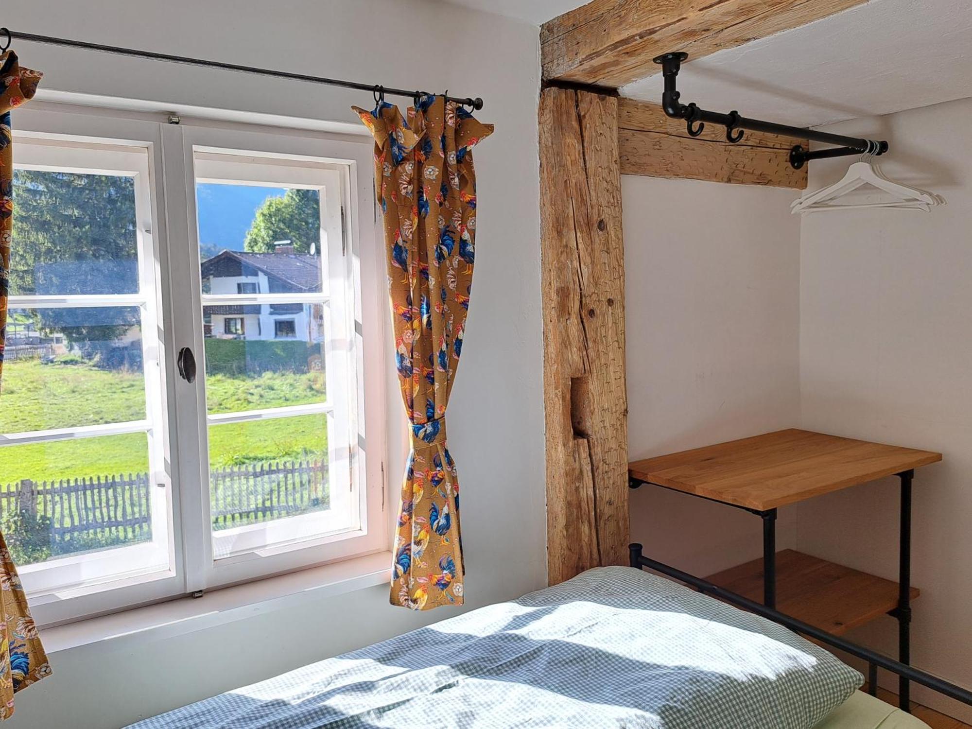 Neu! Ferienwohnungen Im Lueftlmalereck, Hennalahaus Oberammergau Ngoại thất bức ảnh