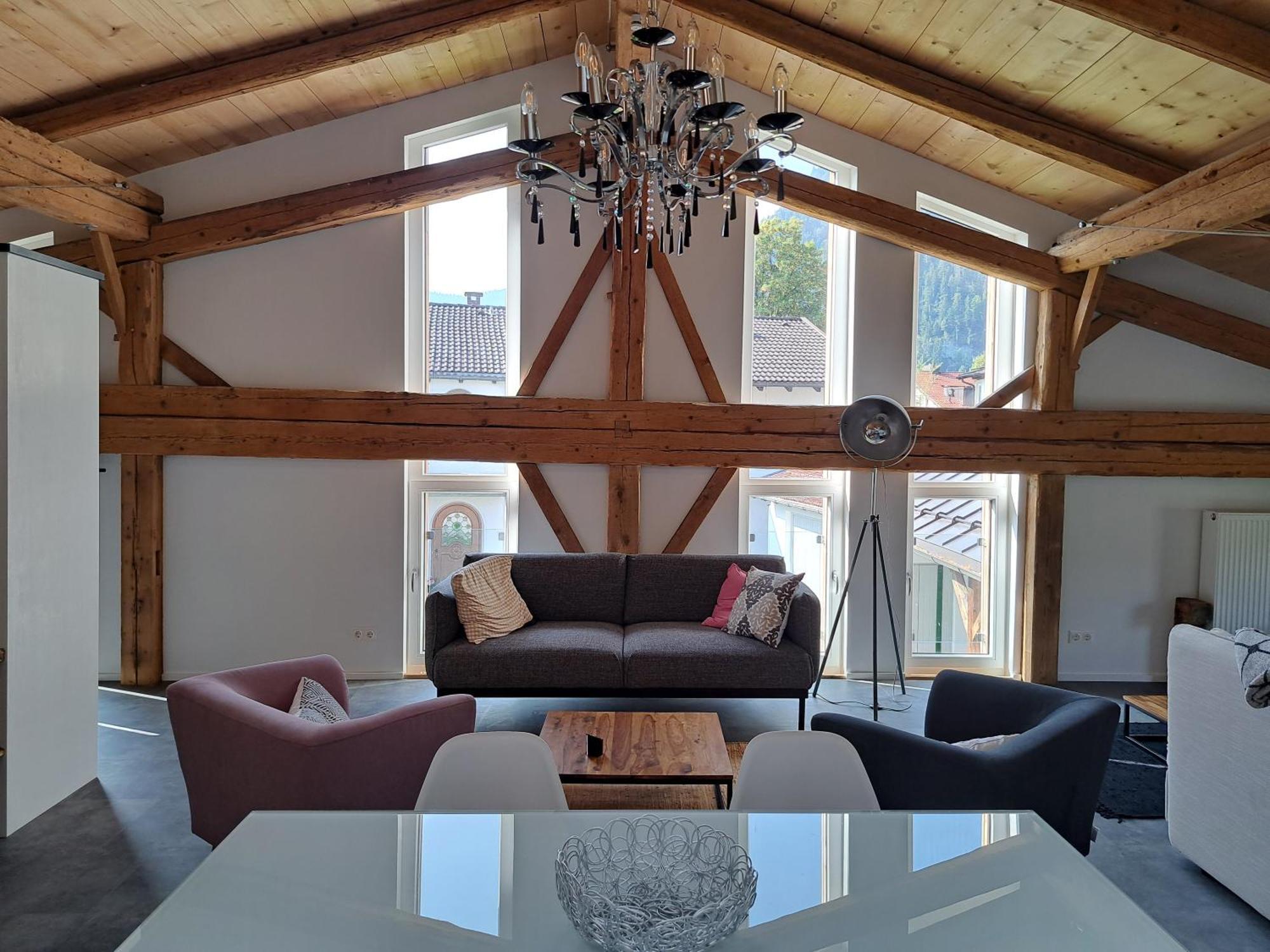 Neu! Ferienwohnungen Im Lueftlmalereck, Hennalahaus Oberammergau Ngoại thất bức ảnh